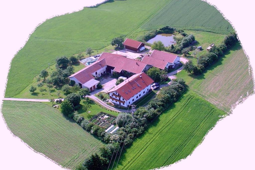 Bergmann Appartement Burgkirchen an der Alz Buitenkant foto