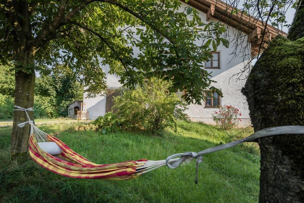 Bergmann Appartement Burgkirchen an der Alz Buitenkant foto